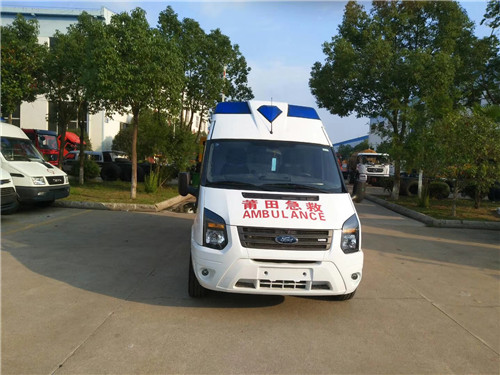 福特V348長(cháng)軸高頂救護車(chē)六月優(yōu)惠大促銷(xiāo)